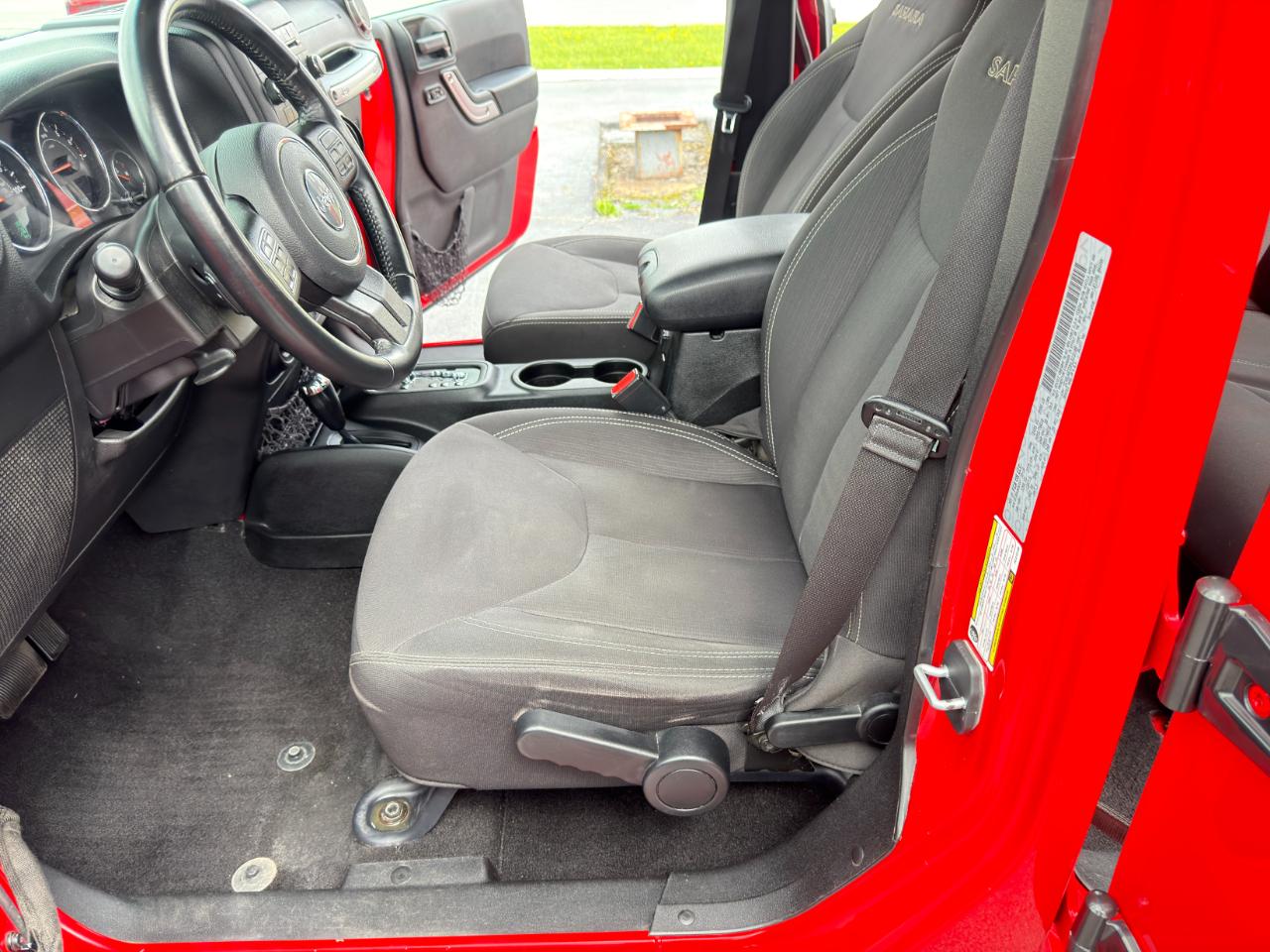 Jeep Wrangler 4WD 2dr Sahara 2017