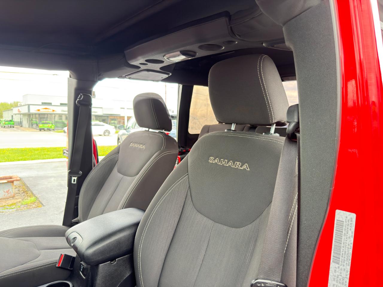 Jeep Wrangler 4WD 2dr Sahara 2017