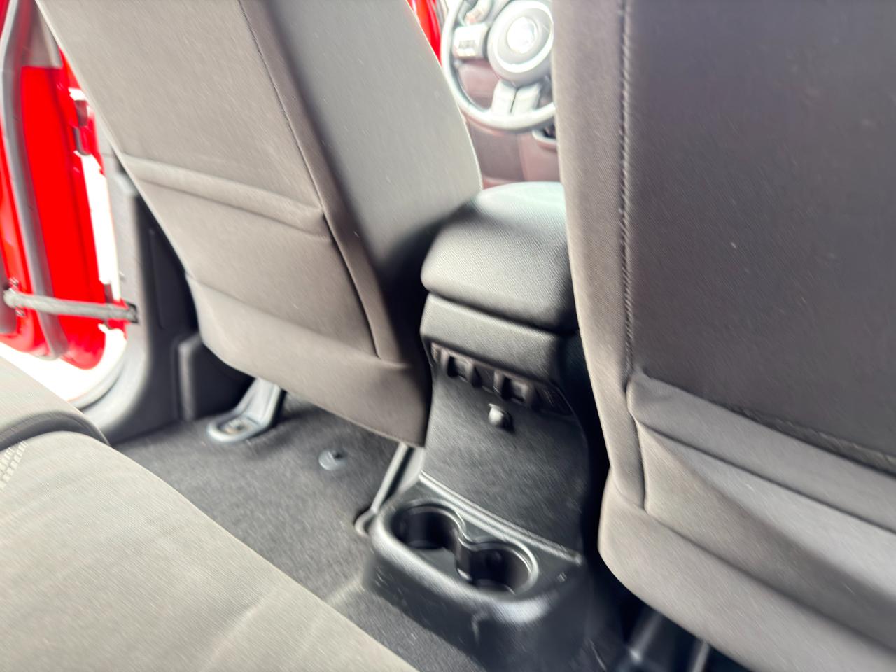 Jeep Wrangler 4WD 2dr Sahara 2017