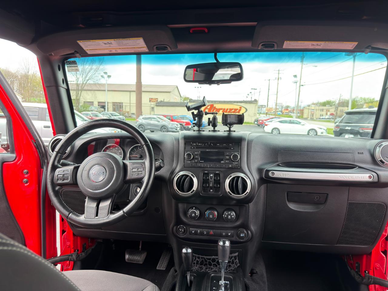 Jeep Wrangler 4WD 2dr Sahara 2017