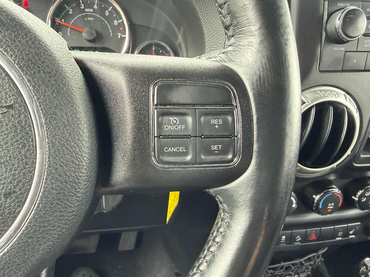 Jeep Wrangler 4WD 2dr Sahara 2017