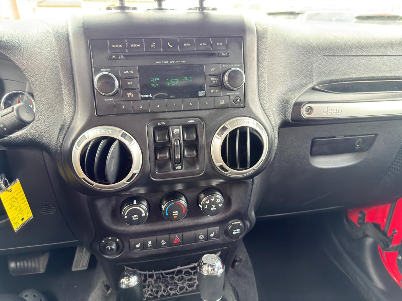 Jeep Wrangler 4WD 2dr Sahara 2017