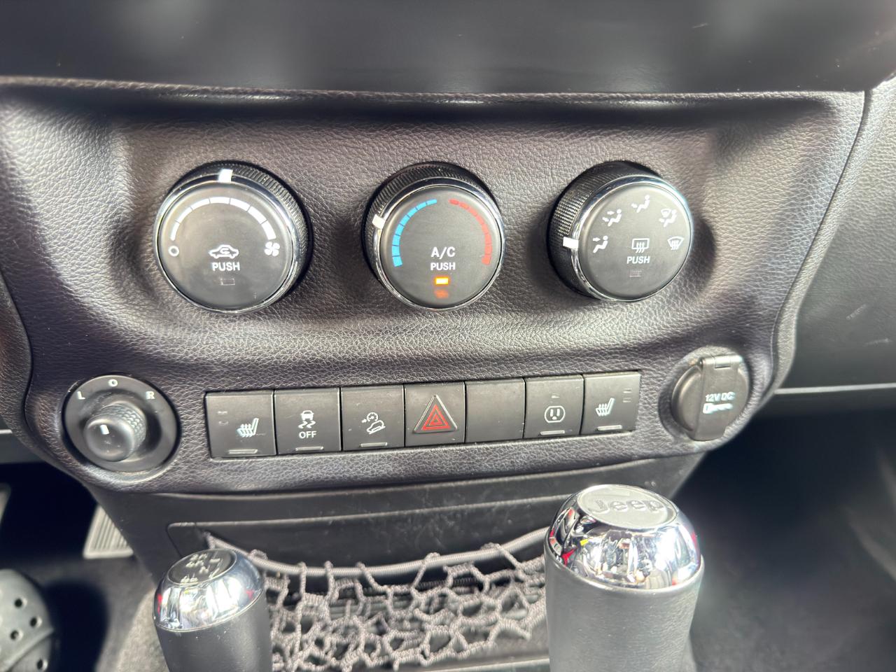 Jeep Wrangler 4WD 2dr Sahara 2017