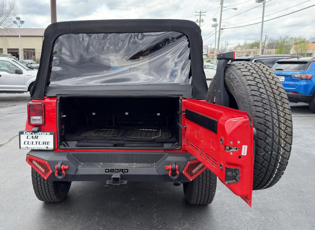 Jeep Wrangler 4WD 2dr Sahara 2017
