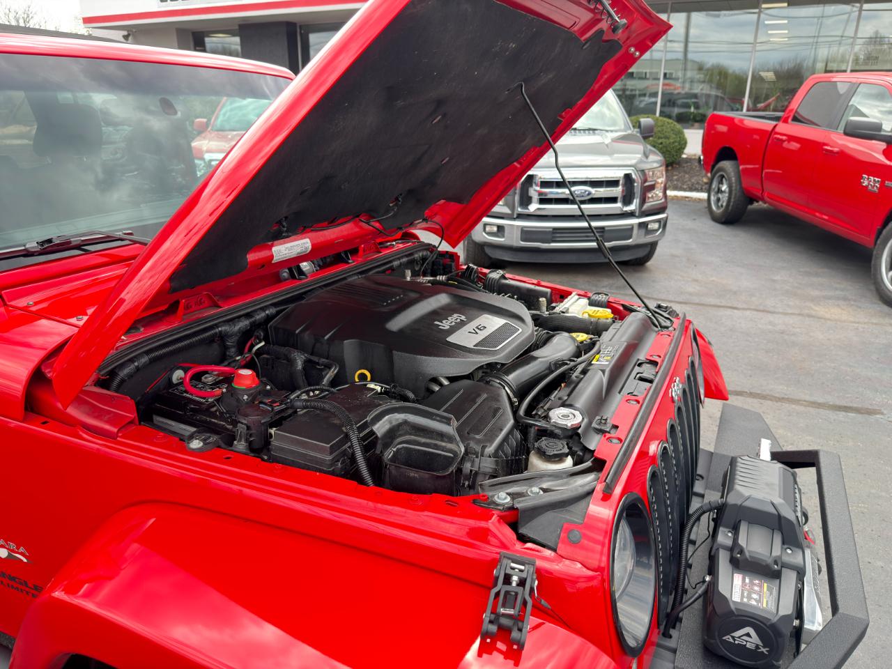 Jeep Wrangler 4WD 2dr Sahara 2017