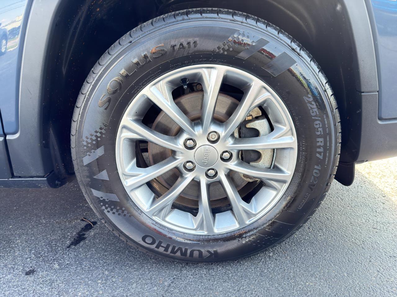 Jeep Cherokee Latitude Lux 4WD 2021