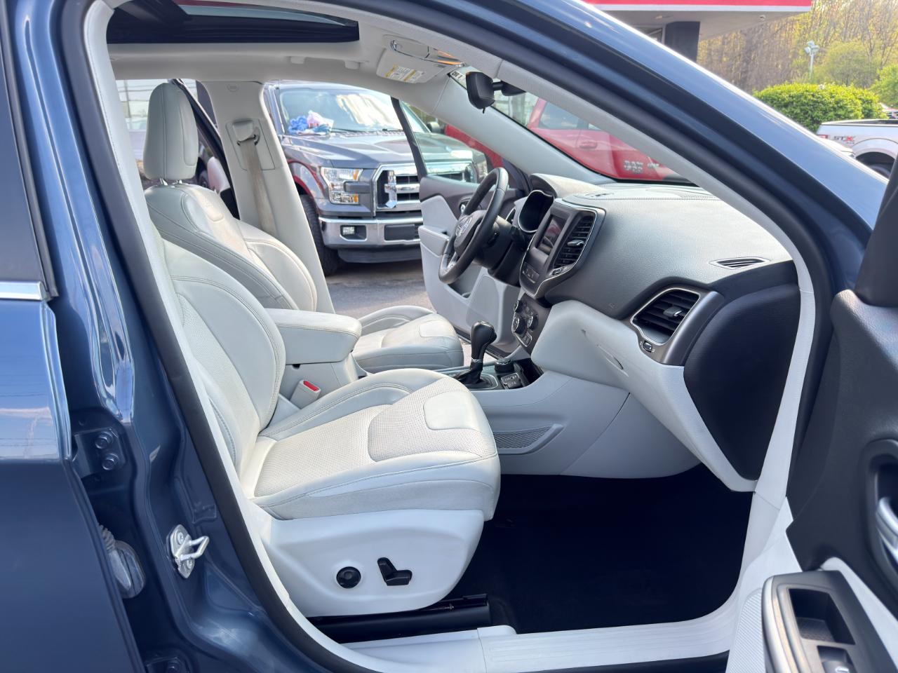 Jeep Cherokee Latitude Lux 4WD 2021