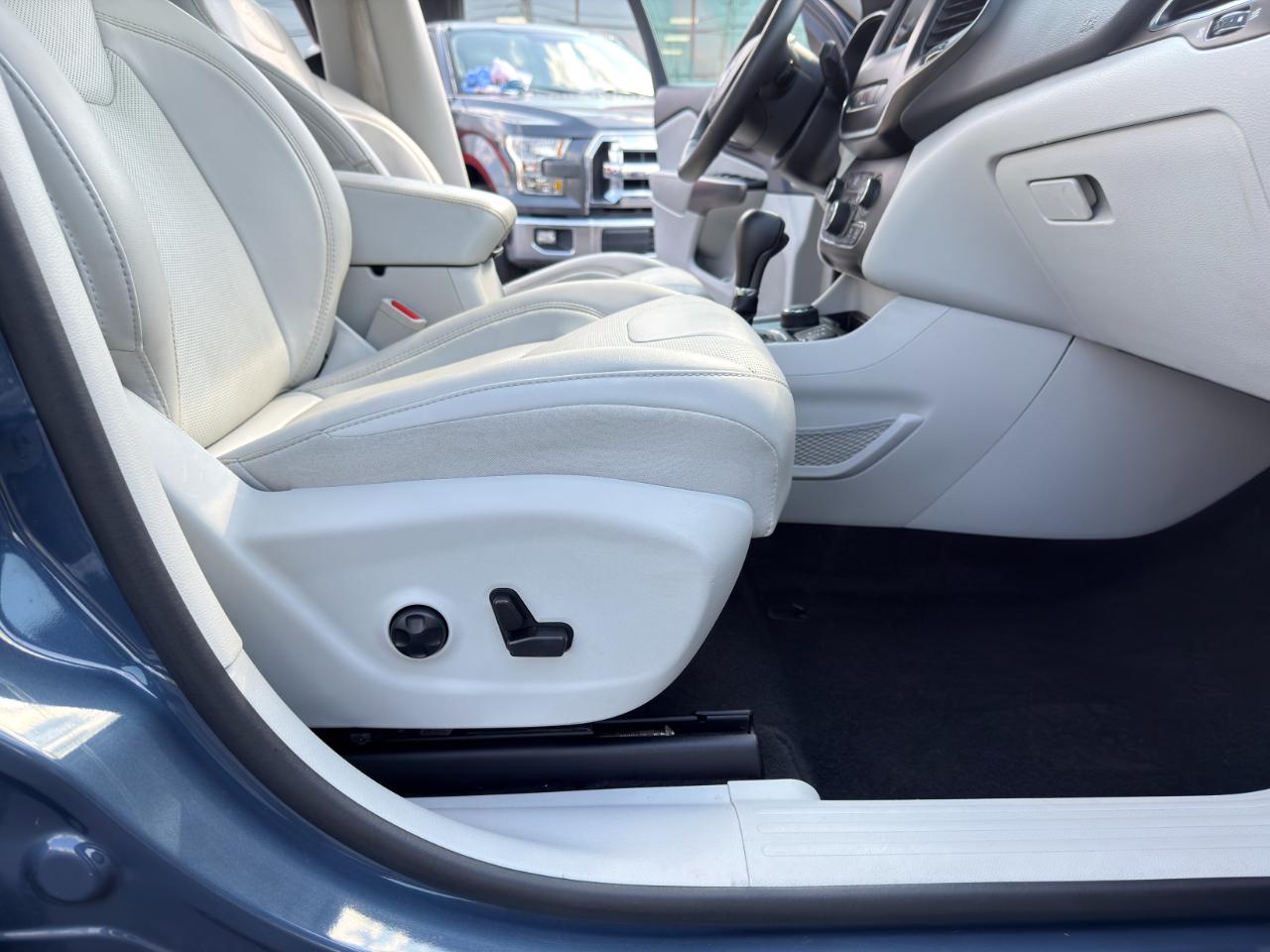 Jeep Cherokee Latitude Lux 4WD 2021