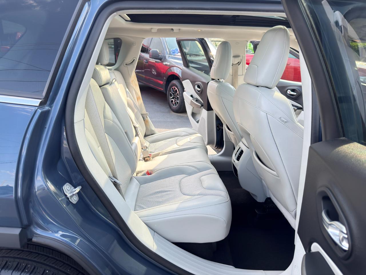 Jeep Cherokee Latitude Lux 4WD 2021