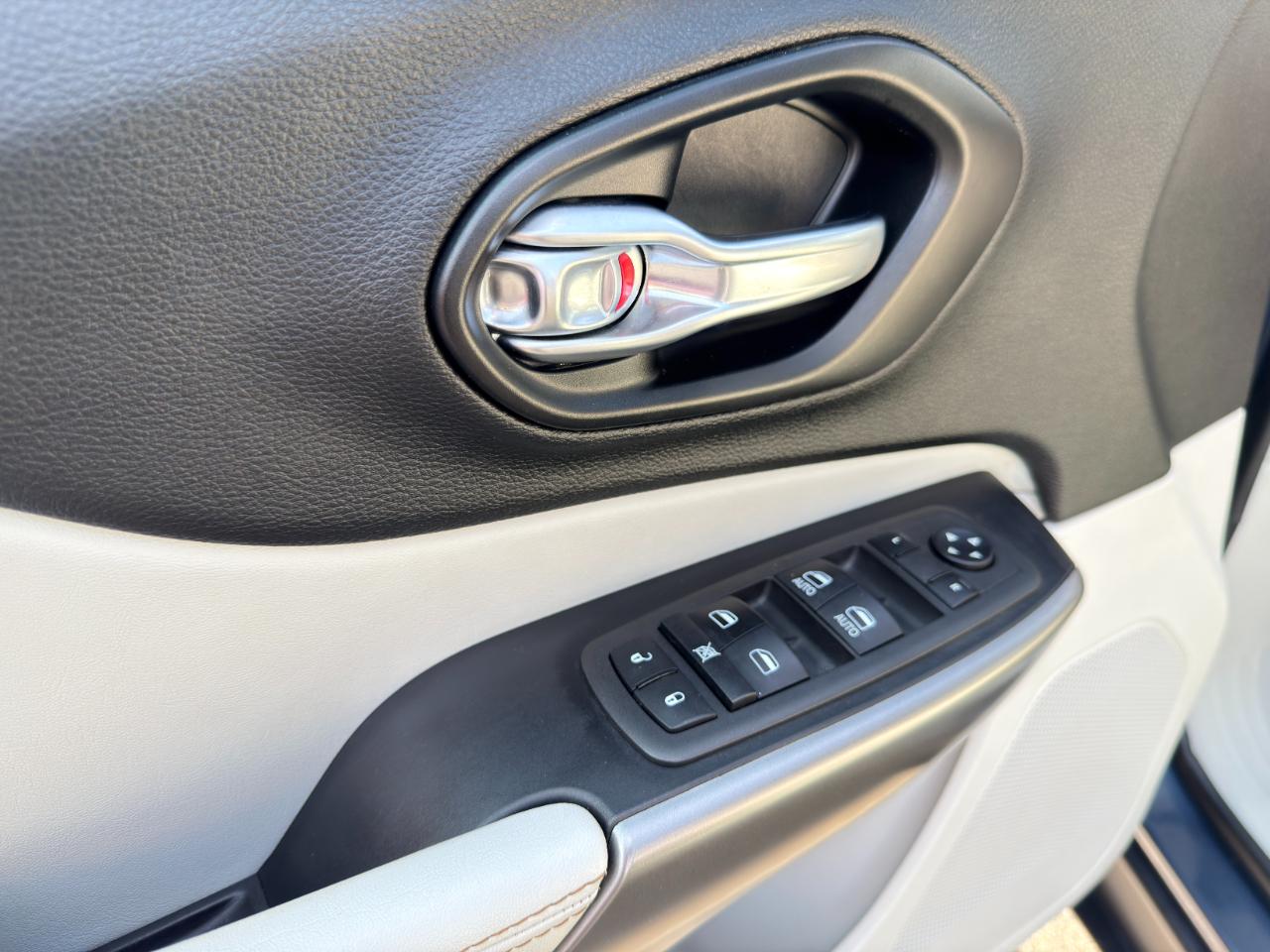 Jeep Cherokee Latitude Lux 4WD 2021