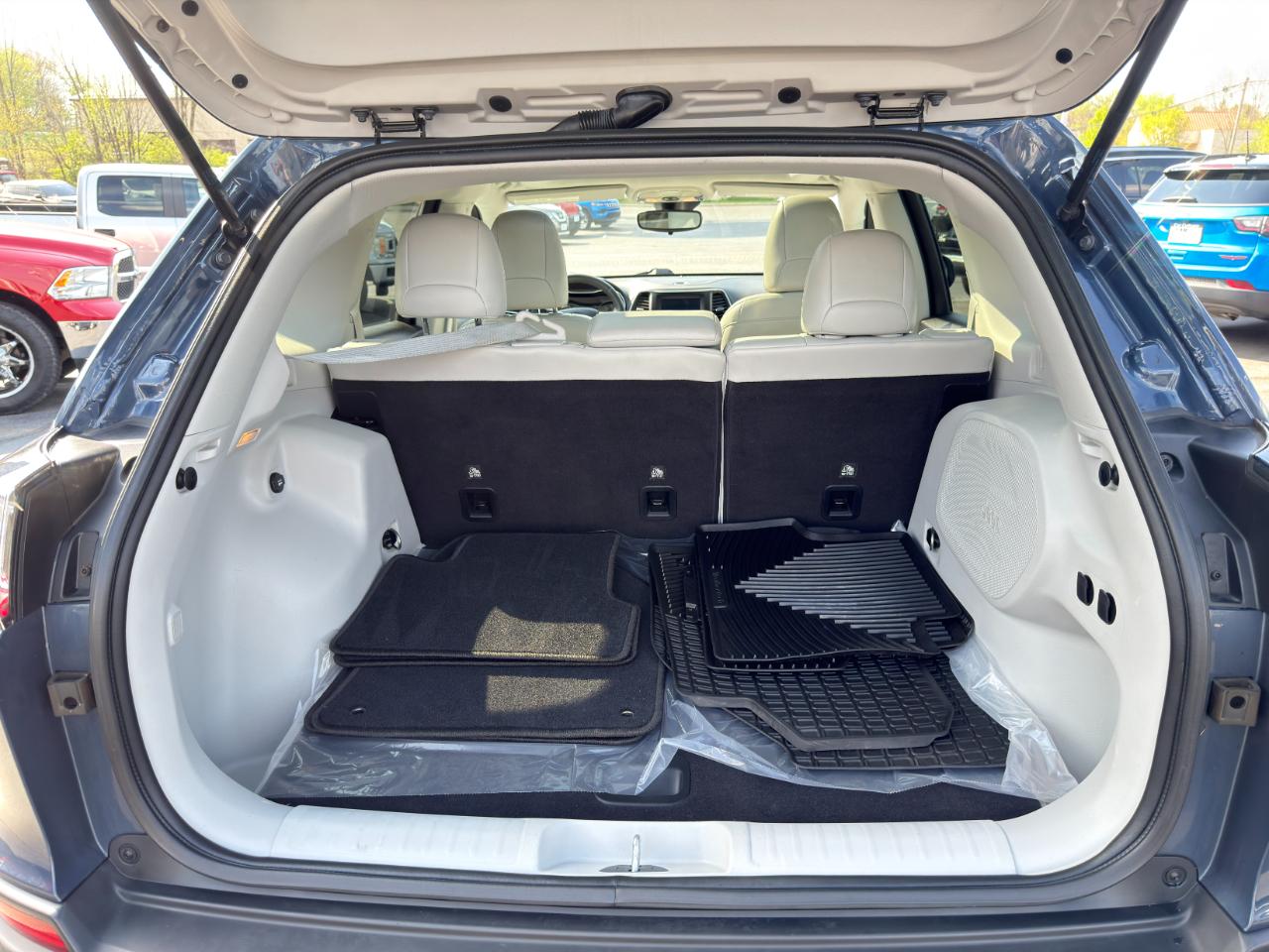 Jeep Cherokee Latitude Lux 4WD 2021