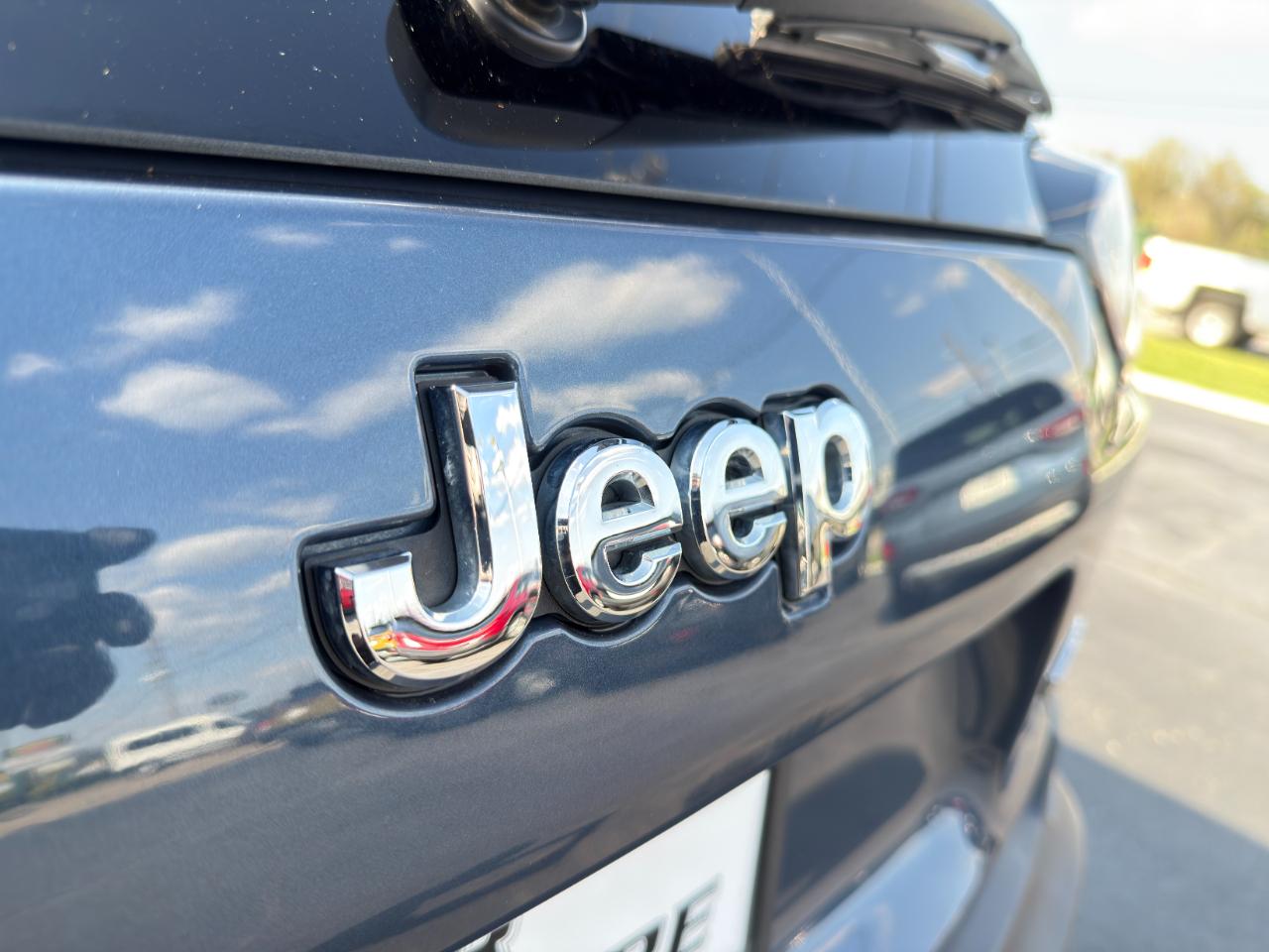 Jeep Cherokee Latitude Lux 4WD 2021