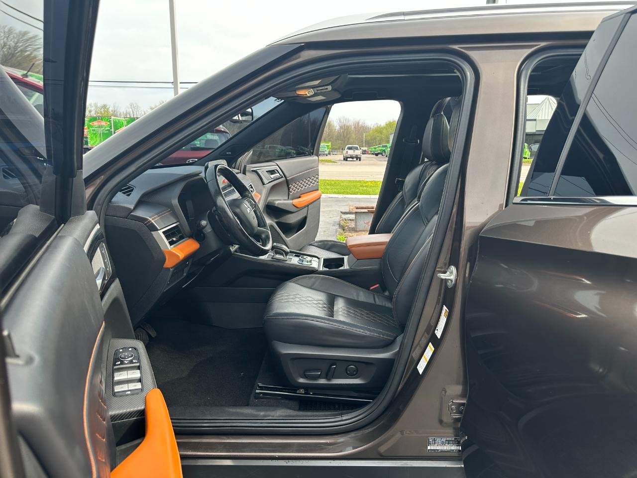 Mitsubishi Outlander SEL AWD 2022