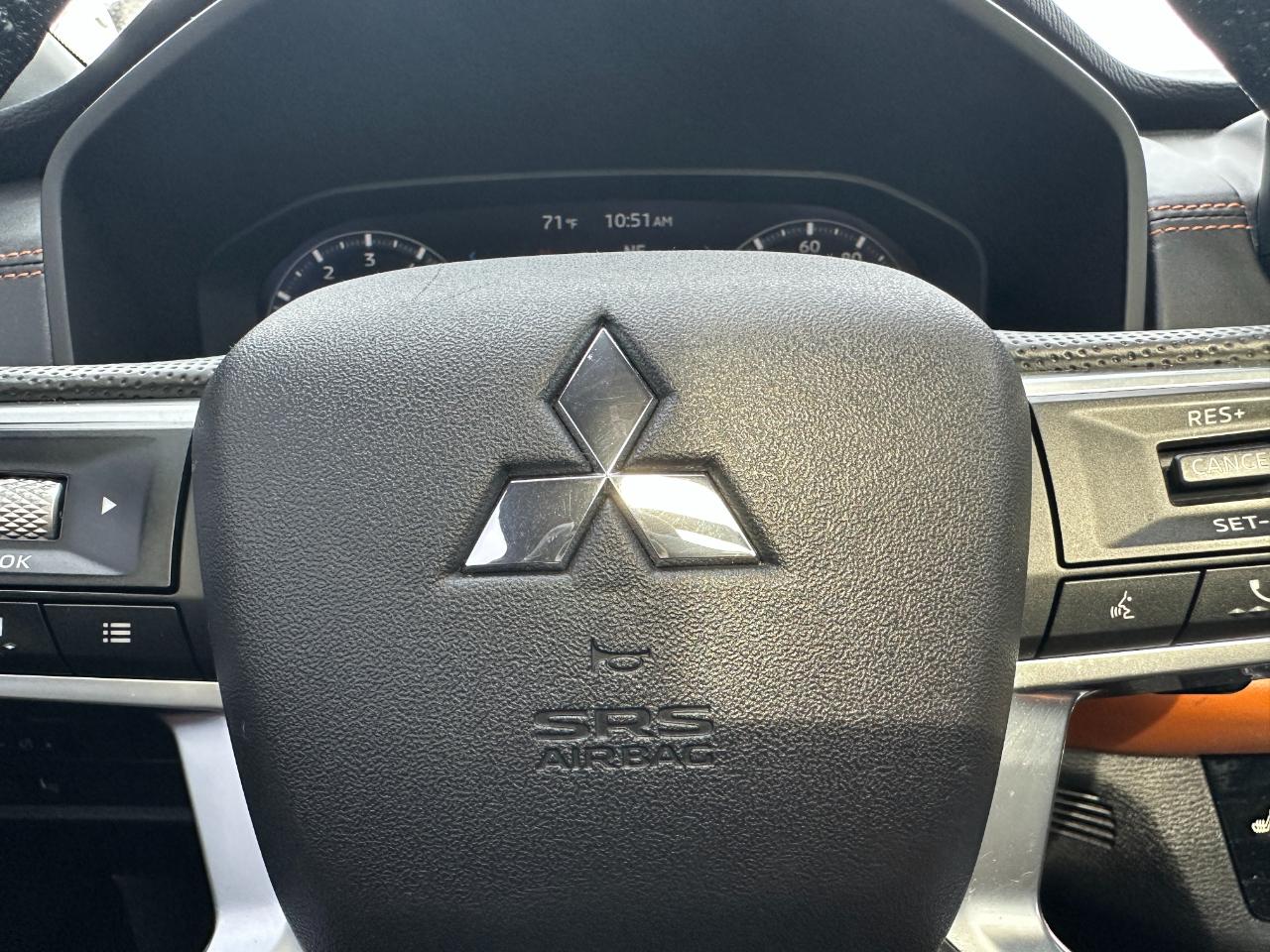 Mitsubishi Outlander SEL AWD 2022