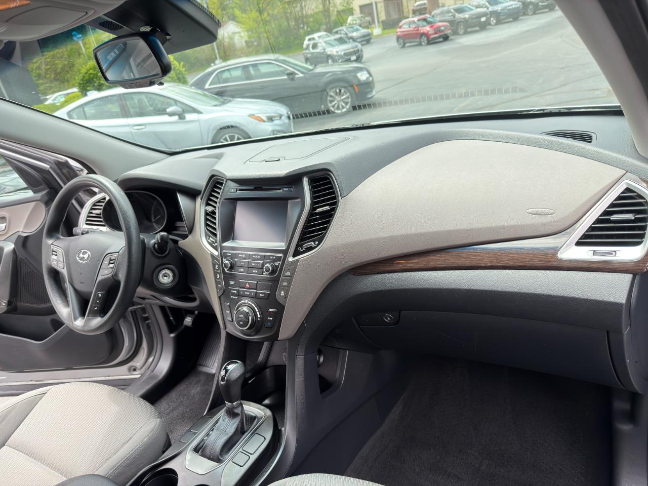 Hyundai Santa Fe XL SE AWD 2019
