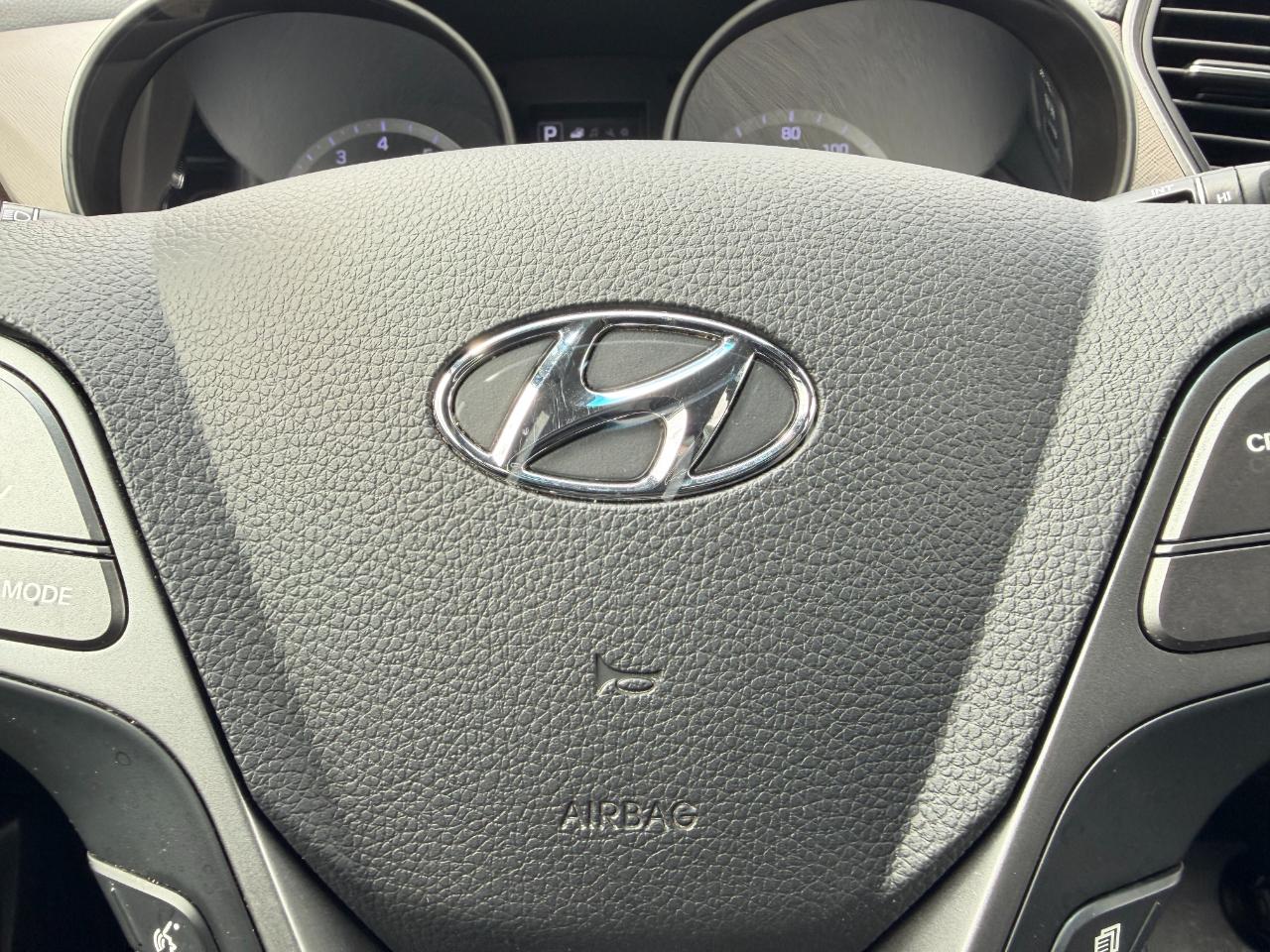 Hyundai Santa Fe XL SE AWD 2019