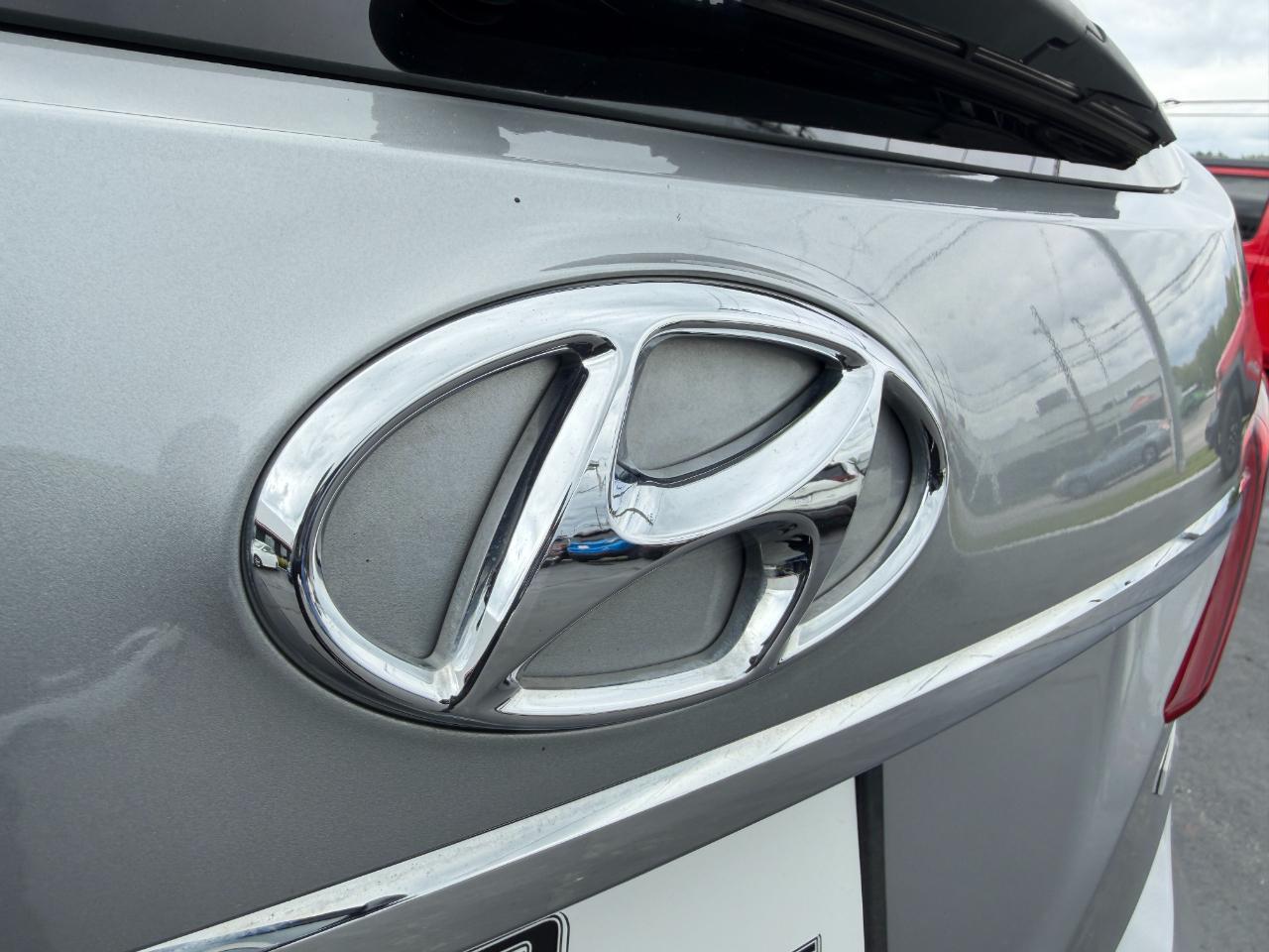 Hyundai Santa Fe XL SE AWD 2019