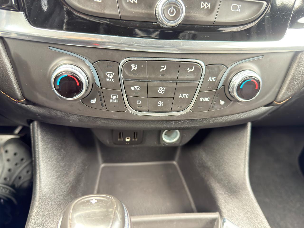 Chevrolet Traverse AWD 4dr LT 2019