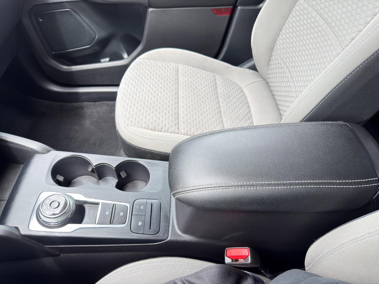 Ford Escape SE 4D SUV 4WD 2022
