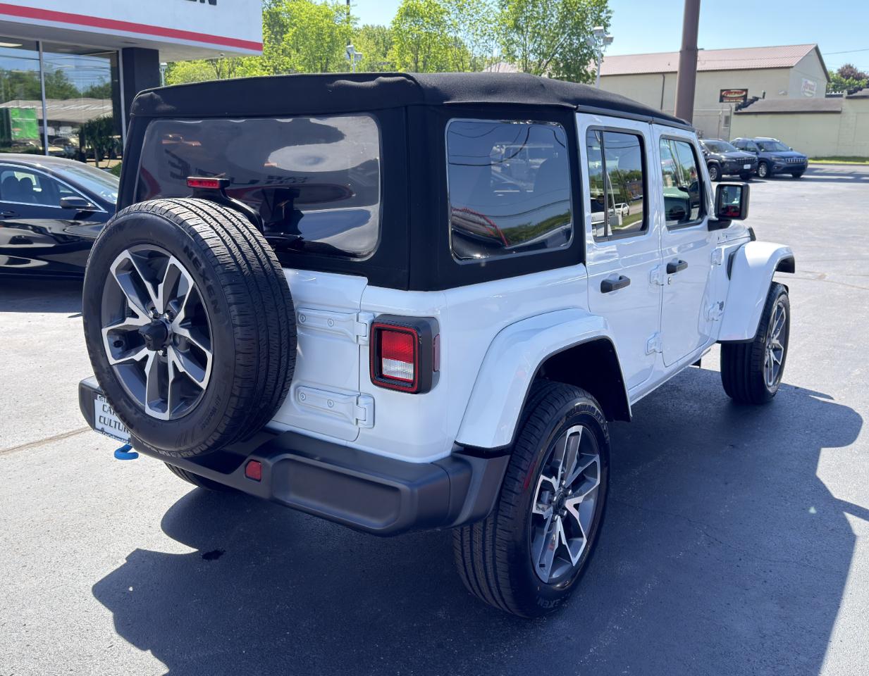 Jeep Wrangler 4xe Sport S 4x4 2024