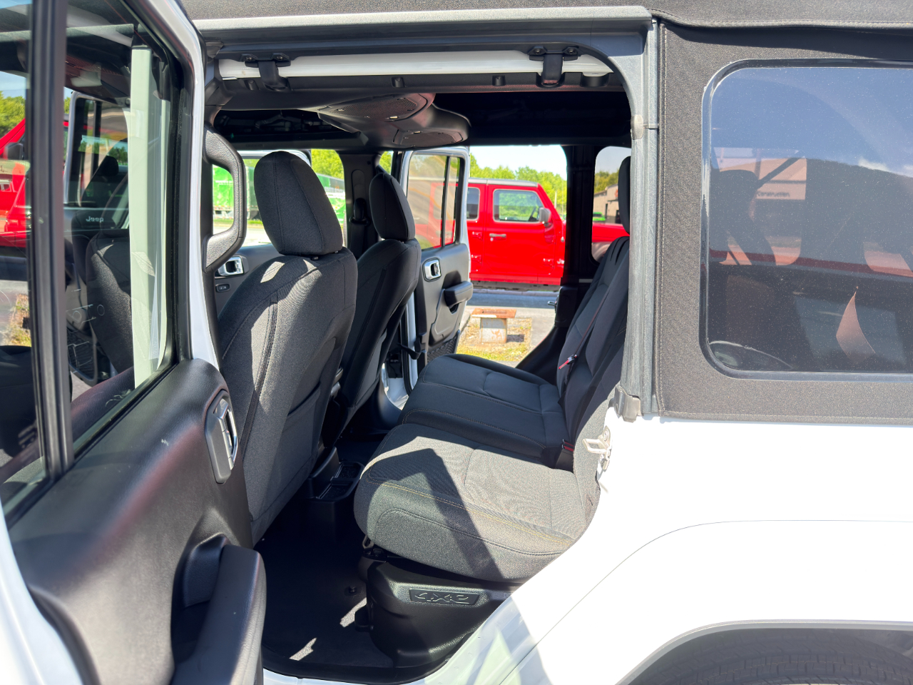 Jeep Wrangler 4xe Sport S 4x4 2024