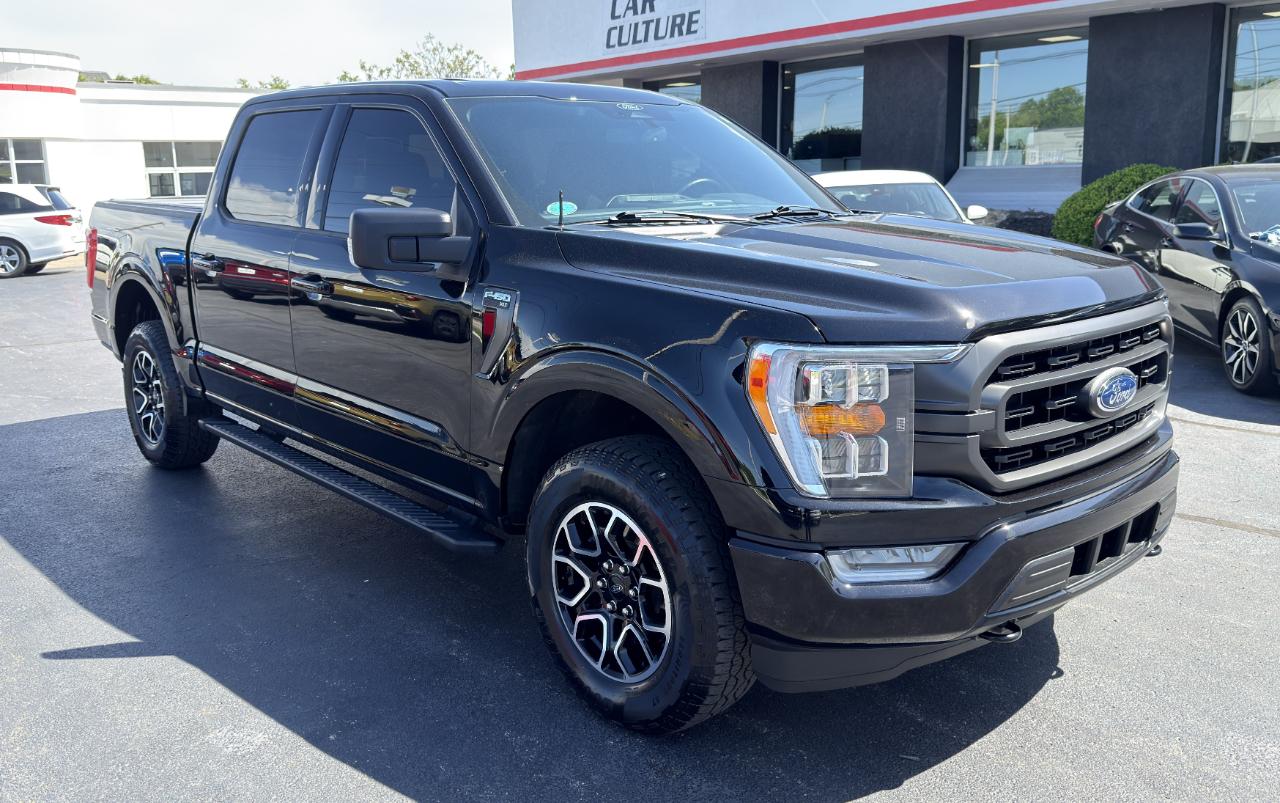 Ford F-150 XLT SuperCrew 4WD 2022