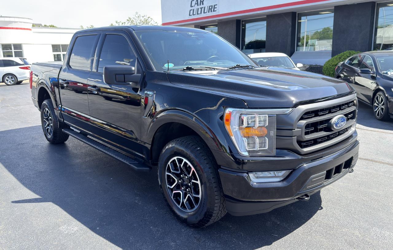 Ford F-150 XLT SuperCrew 4WD 2022
