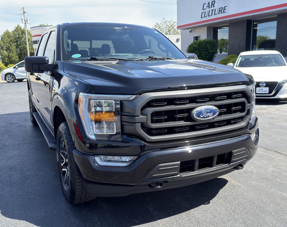 Ford F-150 XLT SuperCrew 4WD 2022