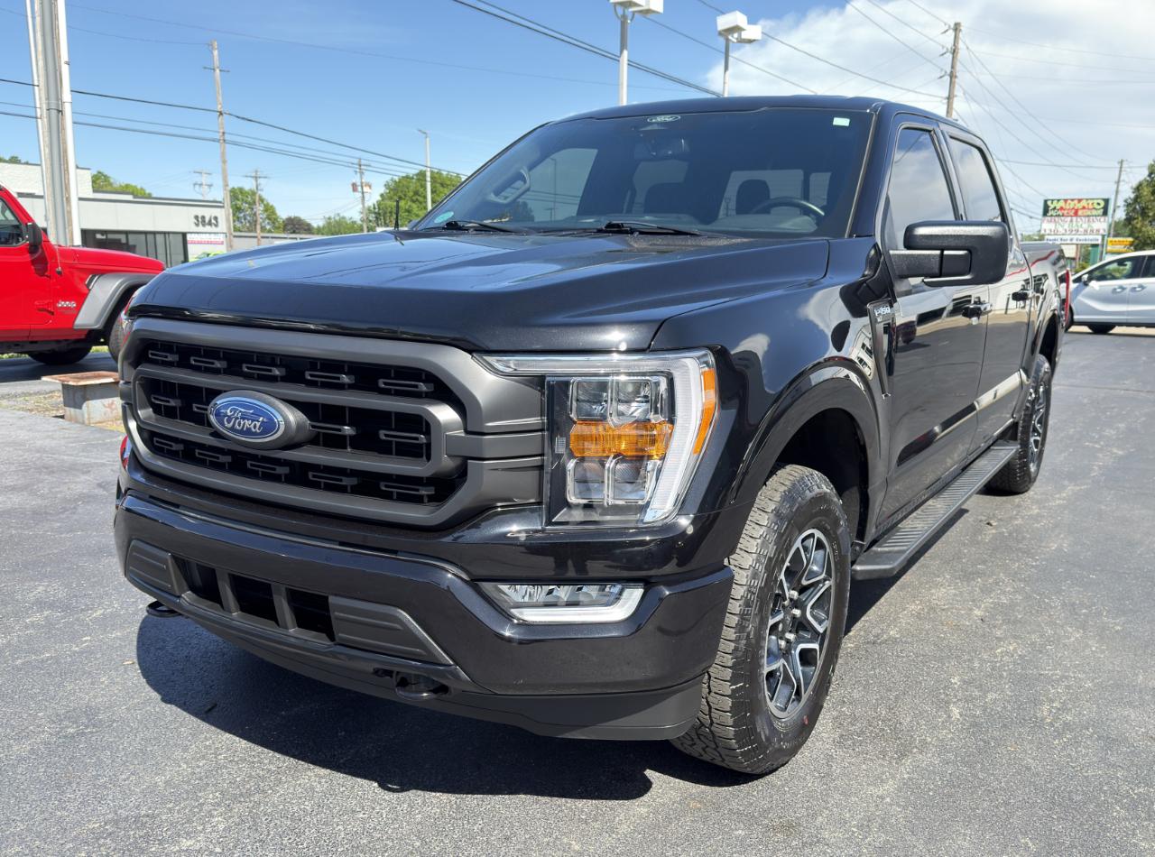 Ford F-150 XLT SuperCrew 4WD 2022