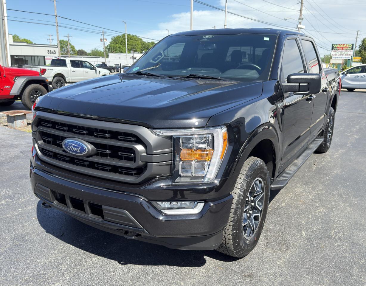 Ford F-150 XLT SuperCrew 4WD 2022