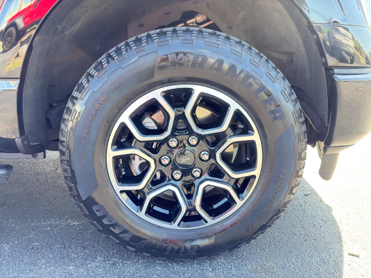 Ford F-150 XLT SuperCrew 4WD 2022