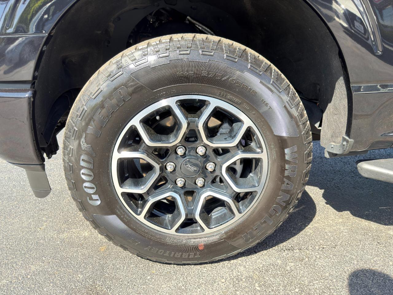 Ford F-150 XLT SuperCrew 4WD 2022