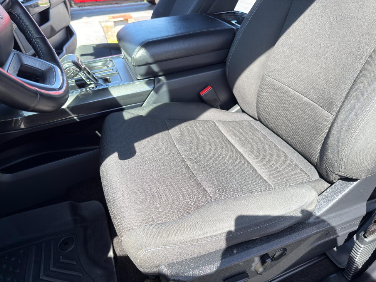 Ford F-150 XLT SuperCrew 4WD 2022