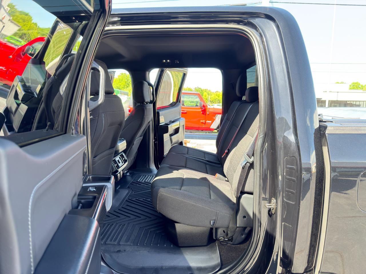 Ford F-150 XLT SuperCrew 4WD 2022