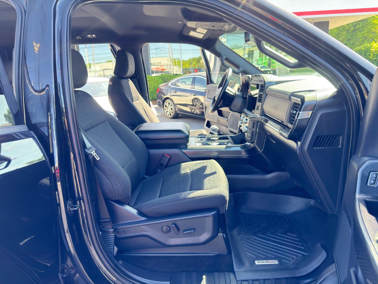 Ford F-150 XLT SuperCrew 4WD 2022