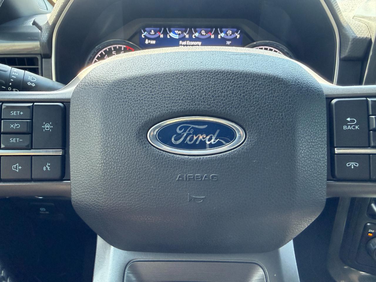 Ford F-150 XLT SuperCrew 4WD 2022