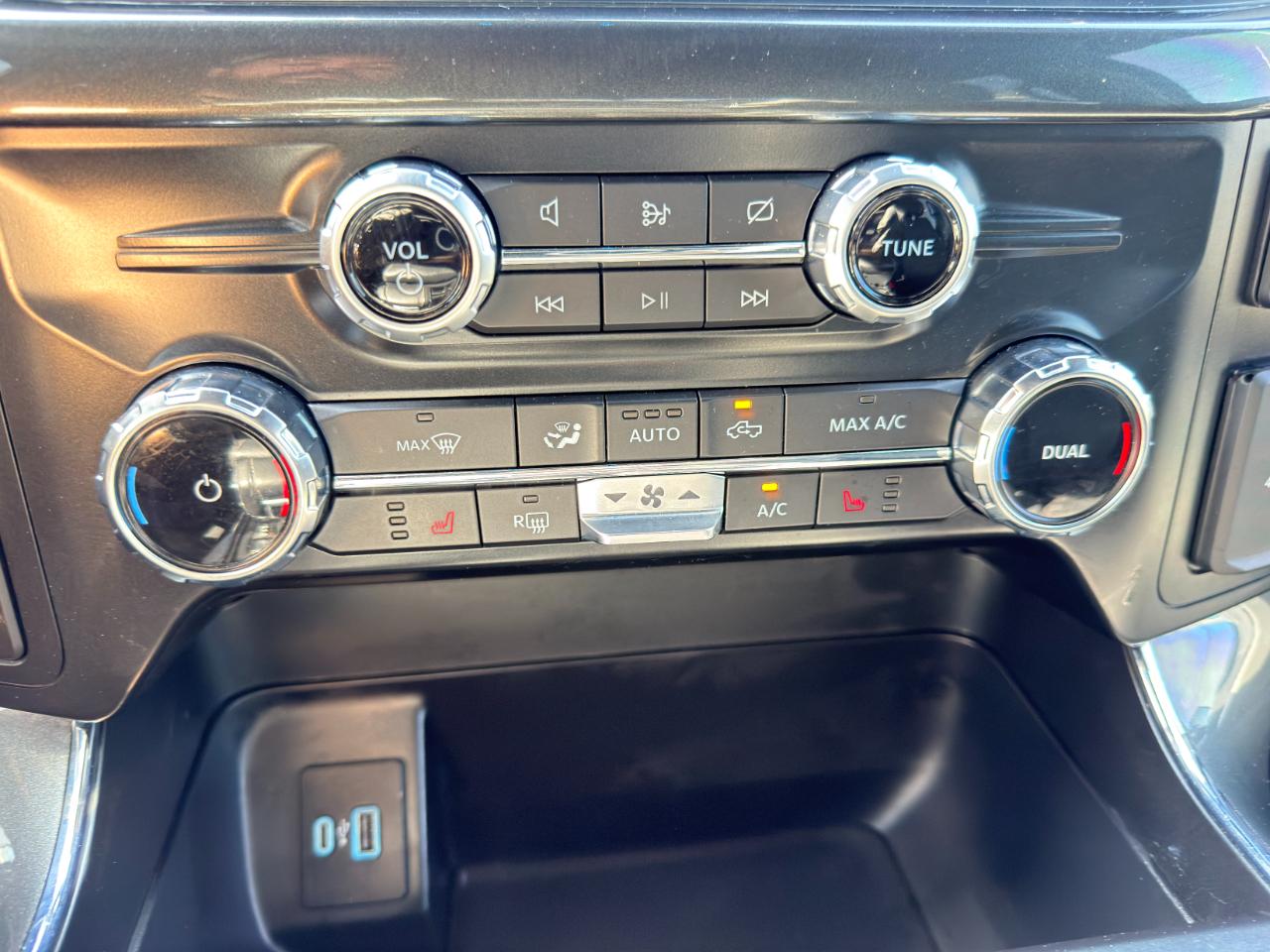 Ford F-150 XLT SuperCrew 4WD 2022