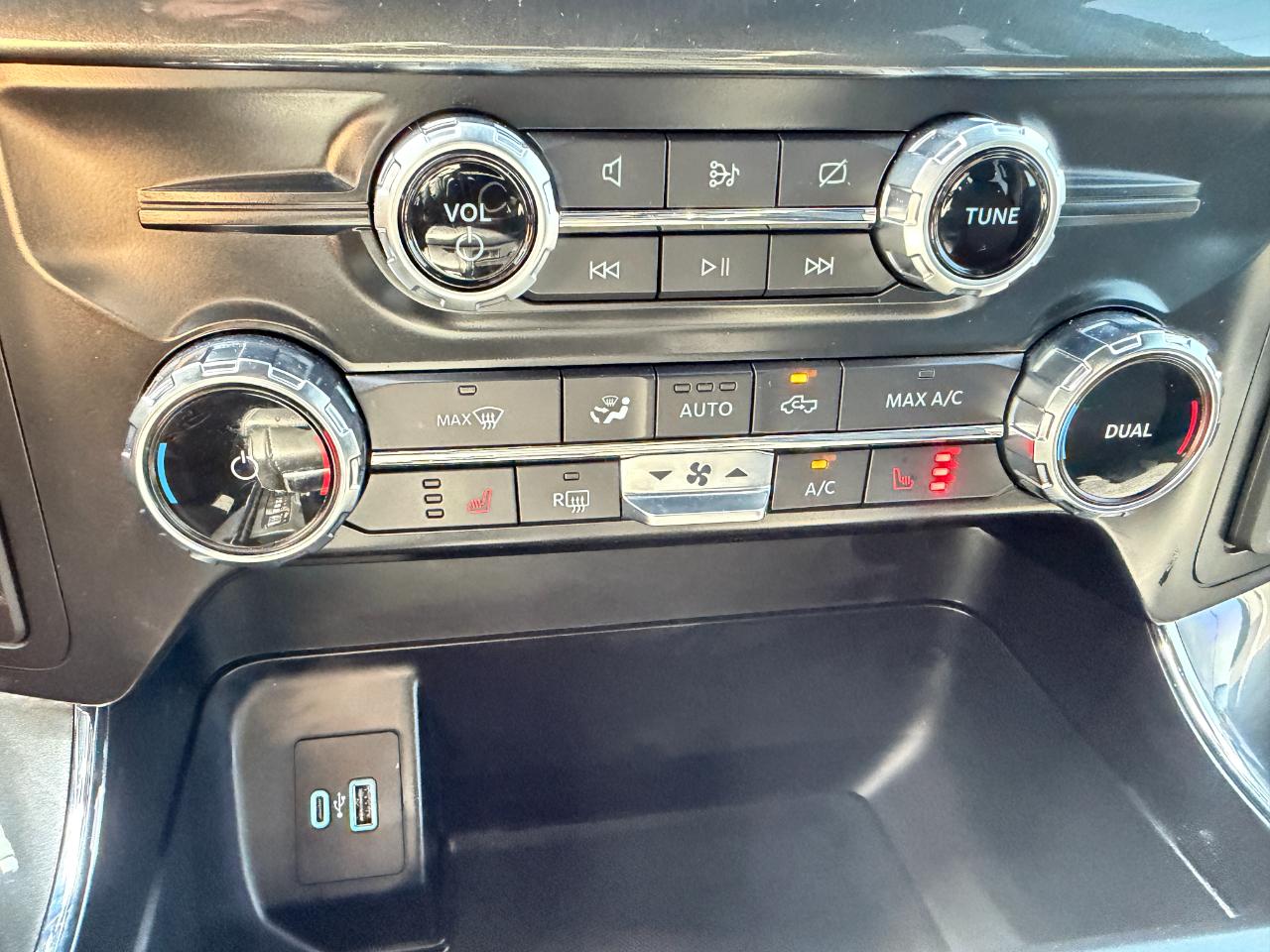 Ford F-150 XLT SuperCrew 4WD 2022