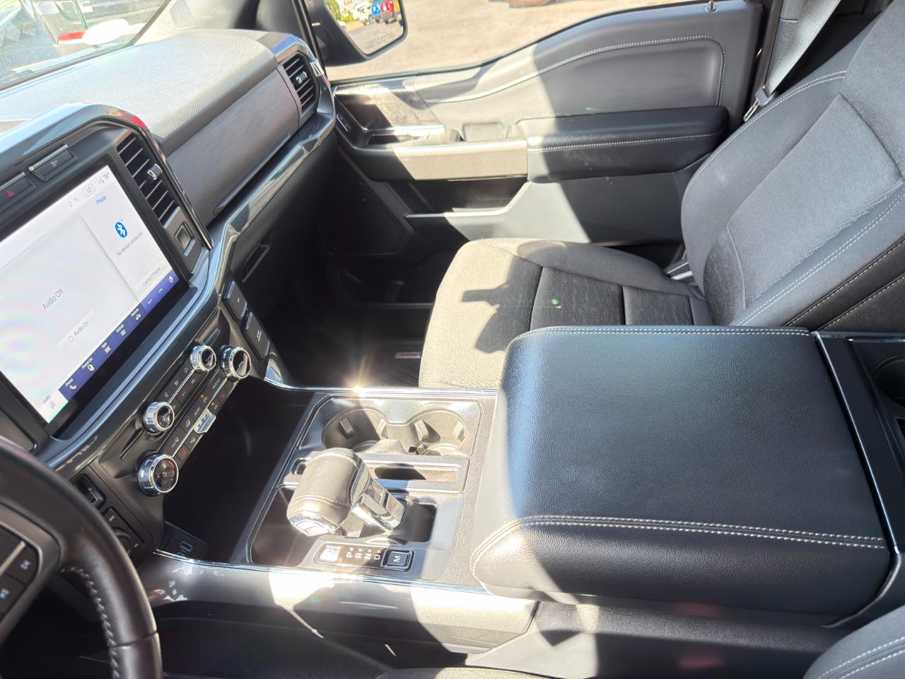 Ford F-150 XLT SuperCrew 4WD 2022
