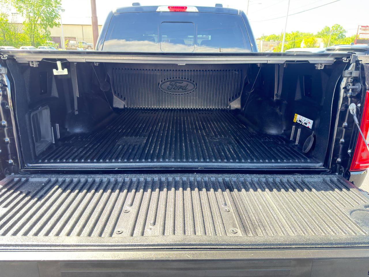 Ford F-150 XLT SuperCrew 4WD 2022