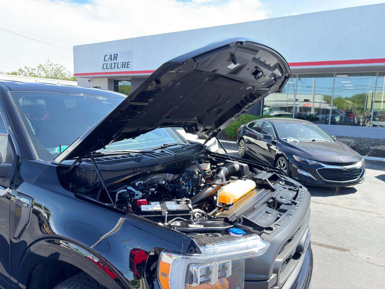 Ford F-150 XLT SuperCrew 4WD 2022