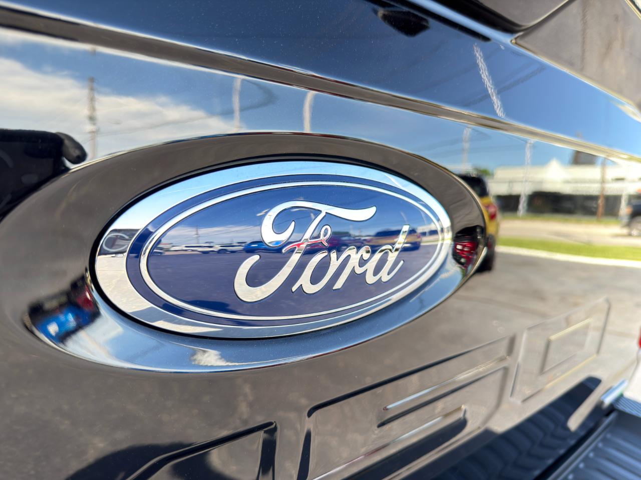 Ford F-150 XLT SuperCrew 4WD 2022