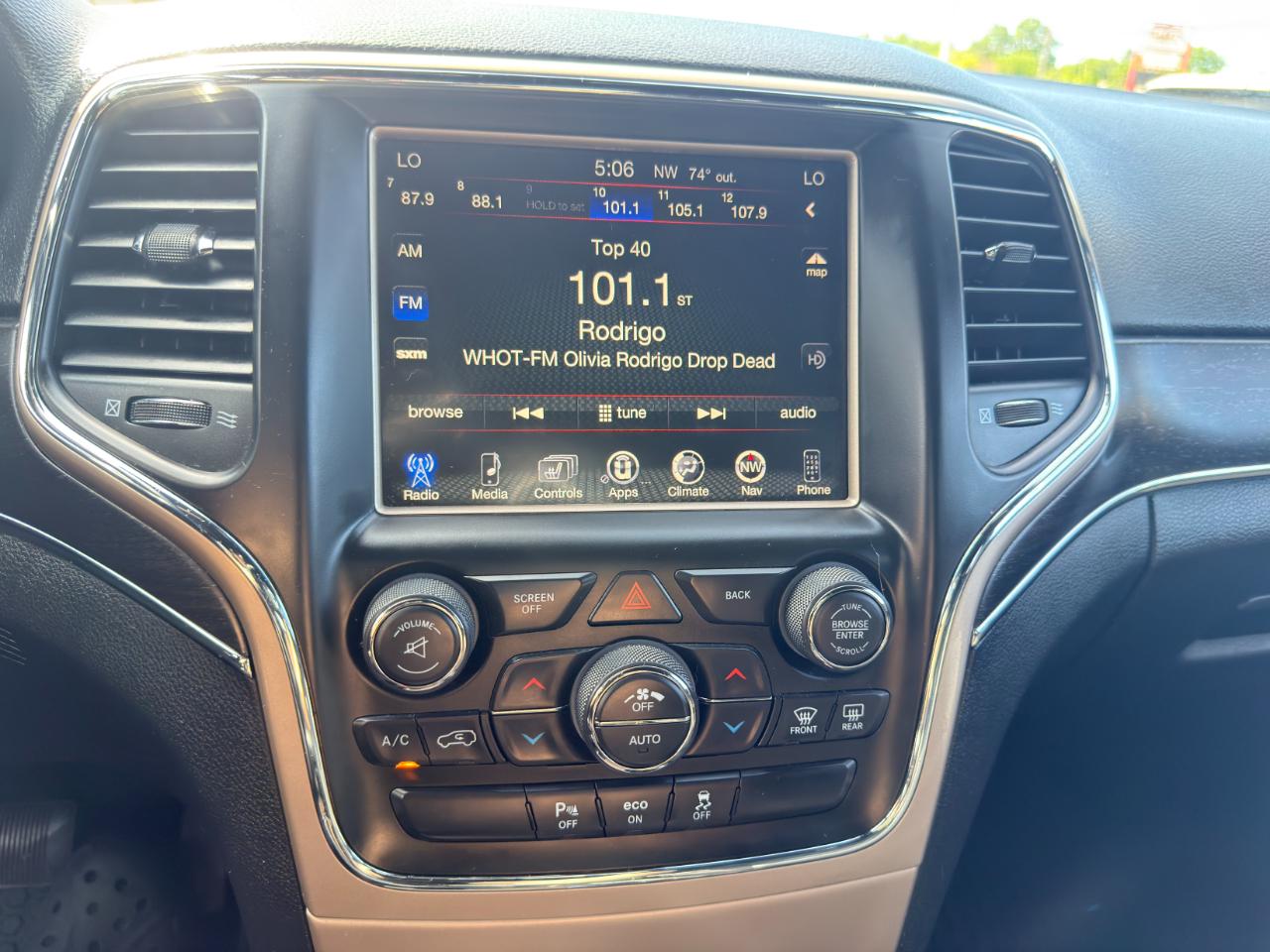 Jeep Grand Cherokee Limited 4WD 2015