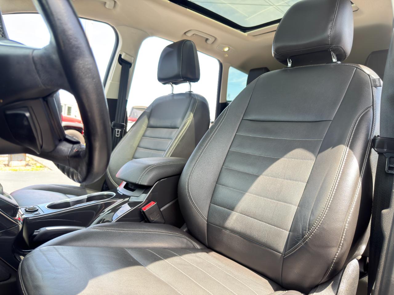 Ford Escape Titanium AWD 2016