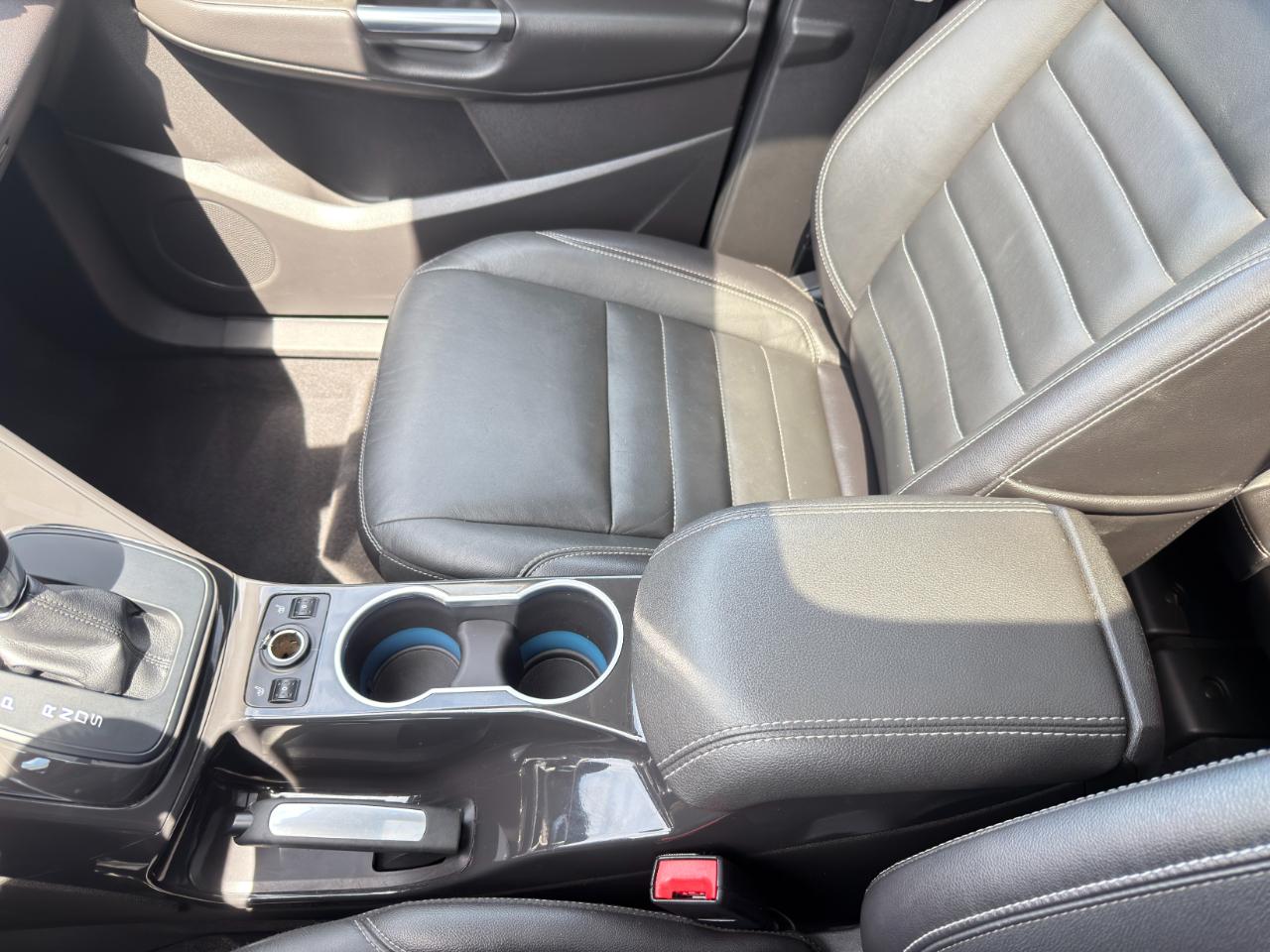 Ford Escape Titanium AWD 2016