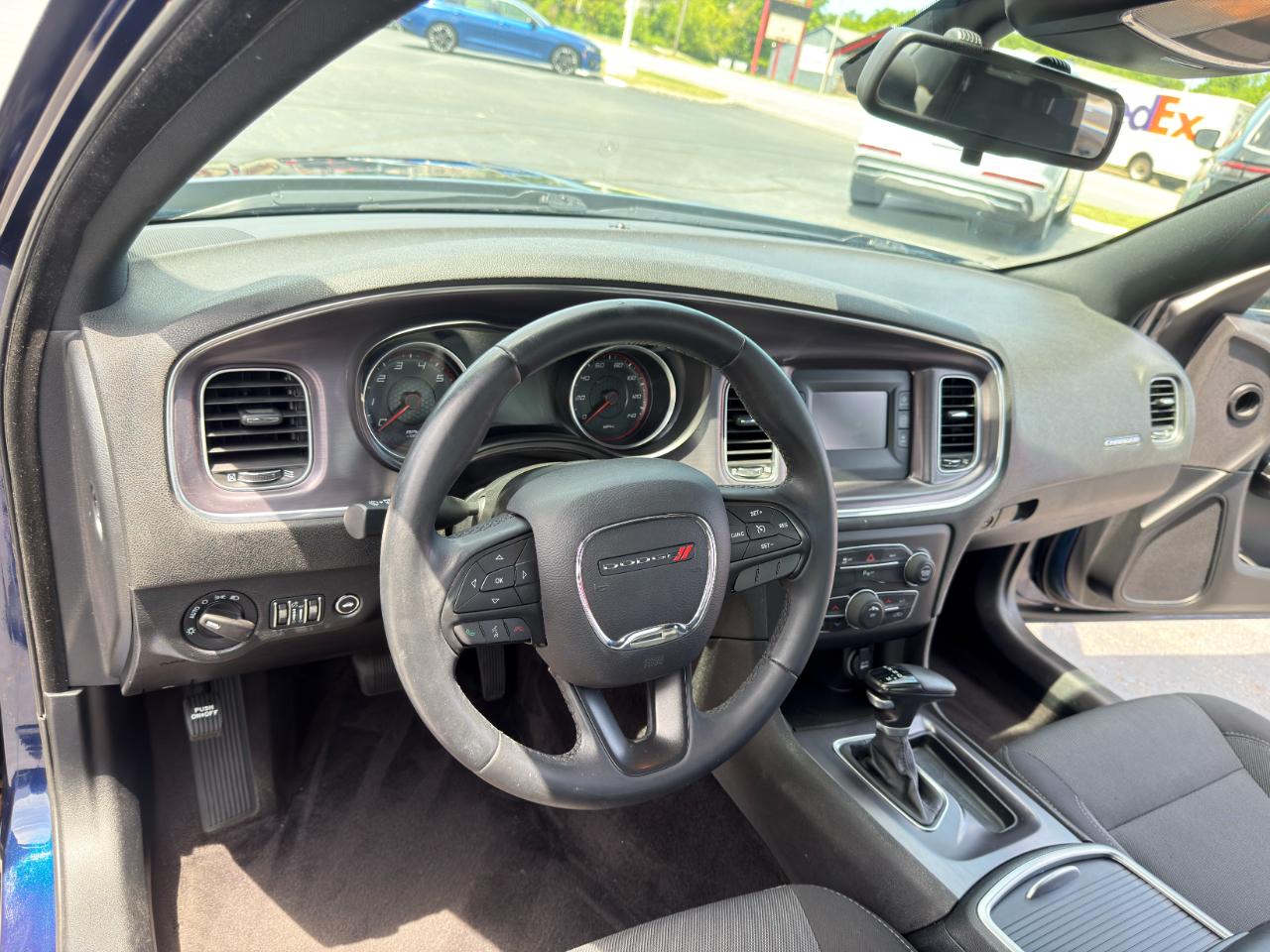 Dodge Charger SE RWD 2016