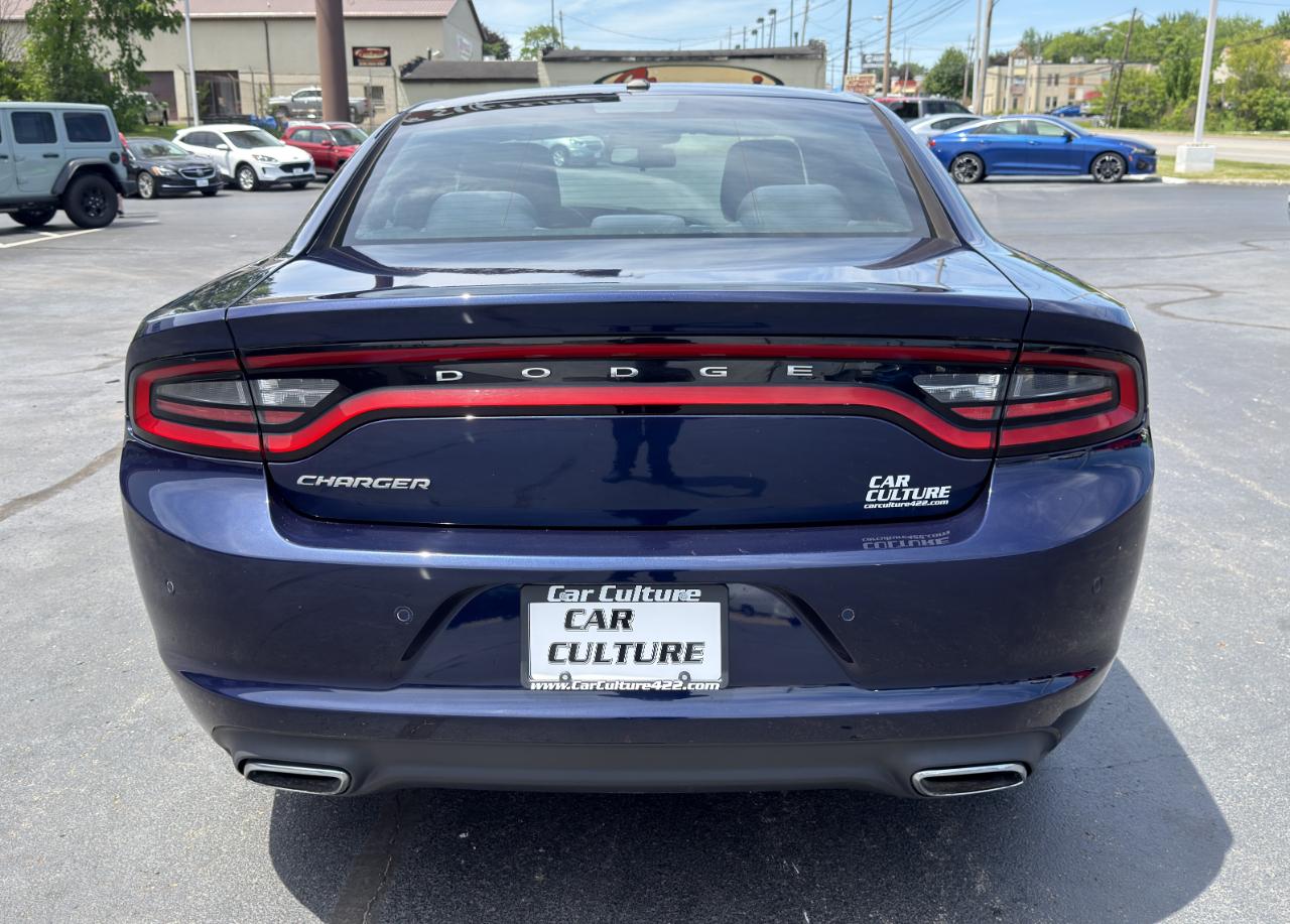 Dodge Charger SE RWD 2016