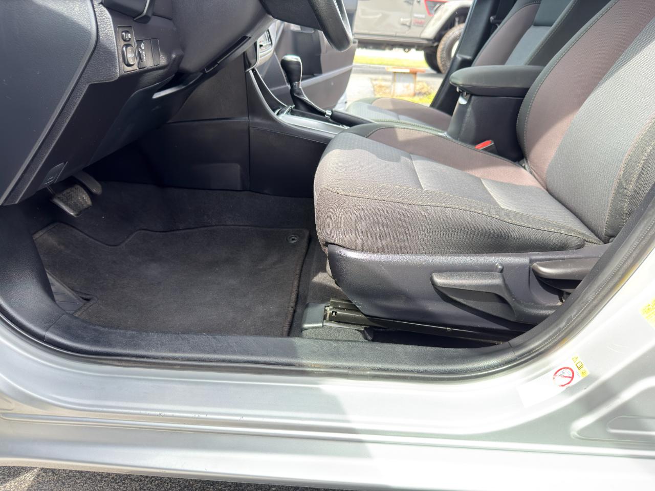 Toyota Corolla LE 4D Sedan 2019