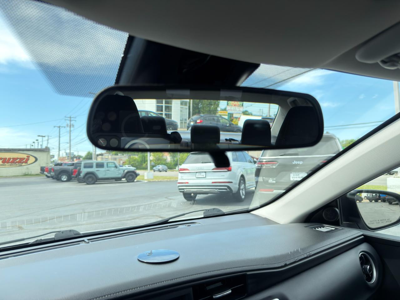 Toyota Corolla LE 4D Sedan 2019