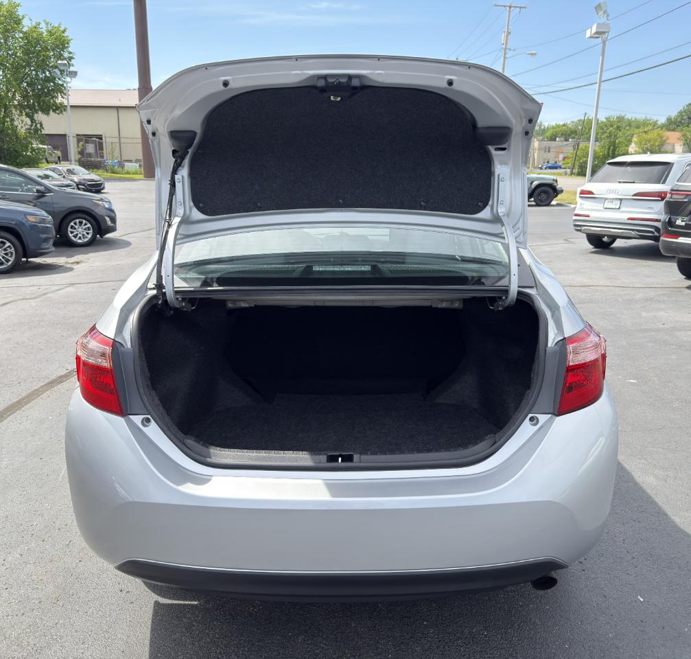Toyota Corolla LE 4D Sedan 2019